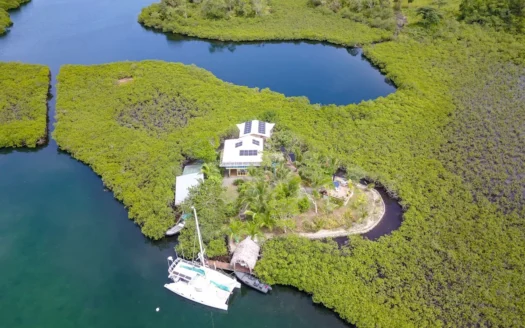 Private Island Home for Sale – Dolphin Bay Bocas del Toro