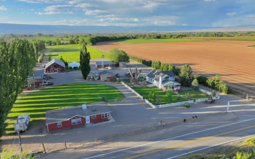 Property For Sale 2 Homes and Wedding or Event Venue Business