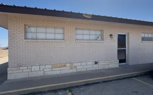 Investment Opportunity in the Heart of Fort Stockton!