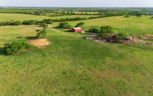 375 Acre Turnkey Cattle Ranch, Hunting & Development Potential