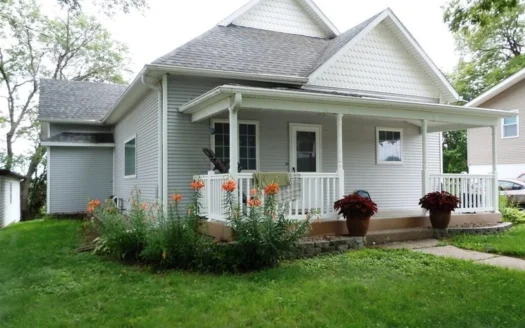 3 Bedroom 1 Bath Home for Sale in Logan, Iowa