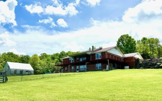 Newton Co 6 Bedroom, 3 Bath Brick Home on 67.75 Acres For Sale