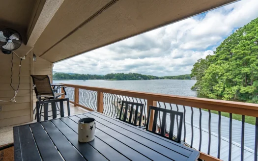 Lakefront Condo on Lake Hamilton in Hot Springs Arkansas