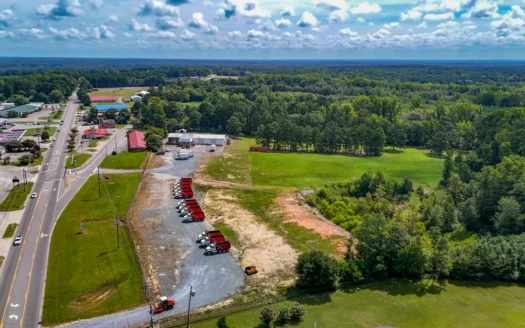 Commercial Land and Building For Sale  in Carthage NC!