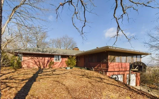 4 Bed 3 Bath Country Home on 13+ Acres For Sale Boone County