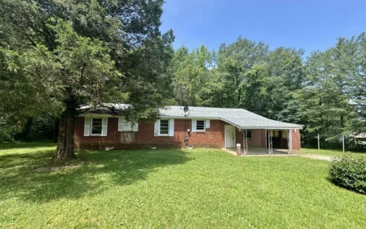 3BR Home on +/- 0.5 ac. In Iuka, MS