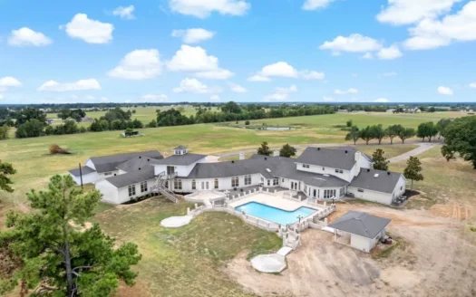 Event Venue for Sale in Paris, Texas