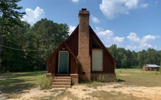 A-Frame Cabin with Wood Burning Fireplace Copiah County Wesson MS