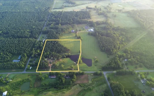 Multi-Unit Cabin Facility with Acreage in NE Lincoln Parish