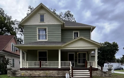 Beautifully Updated 2 Story Home for Sale in Chanute, KS