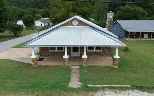 In Town Jasper Home For Sale Near Little Buffalo River & Square