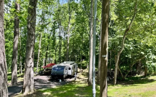 Cozy Lake Retreat near Dale Hollow Lake