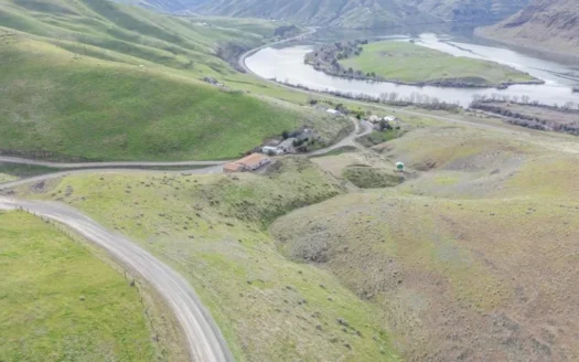 Stunning View Property!! Just West of Clarkston, WA