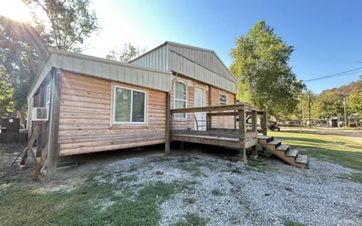 Vacation home across from Spring River Hardy AR for Sale