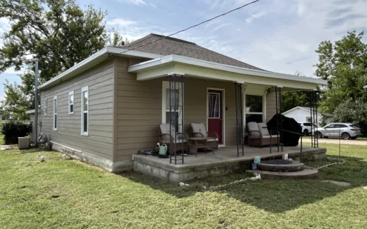 Small Town Home – Friend, NE – Online Auction