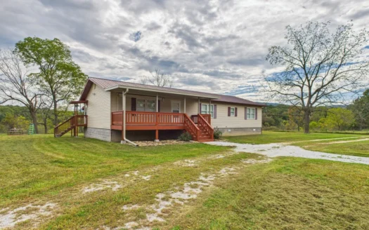 3 Bed 2 Bath Home on 36 Acres w/ Shop For Sale Harrison Boone Co