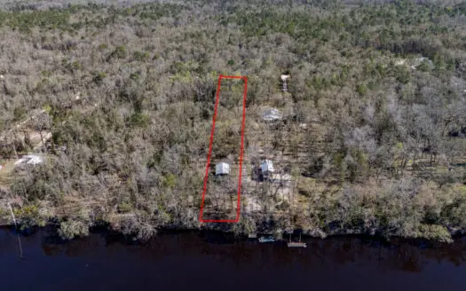 Suwannee Riverfront Stilt Home – 2BR/1BA on 2.18 Acres in O’Brien, FL