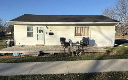 Cozy 2-Bed Ranch on Two Lots—Great Location in Mount Ayr!