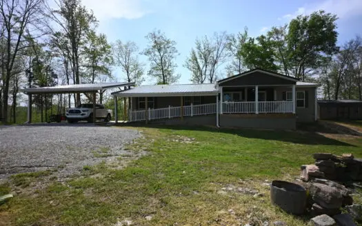 Move-in Ready Home With 6.8 Acres for Sale in Linden, Tennessee