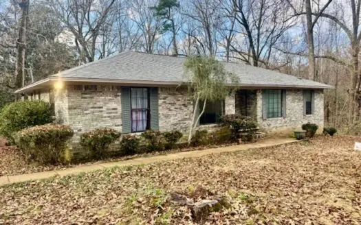 Investment property in Booneville, MS. 38829