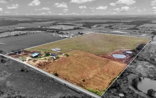 Turnkey Ag Property with Barns, Utilities & Ponds on 40+ Acres