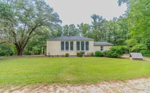 Restored 1930s Schoolhouse, Chesterfield SC – Income-Poducing