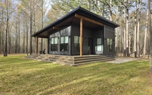 Billy Creek Recreational Cabin – National Forest Area