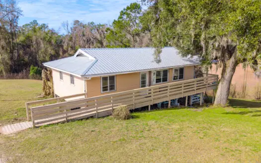 Lakefront Home for Sale on 69.5 Acres in Live Oak, FL