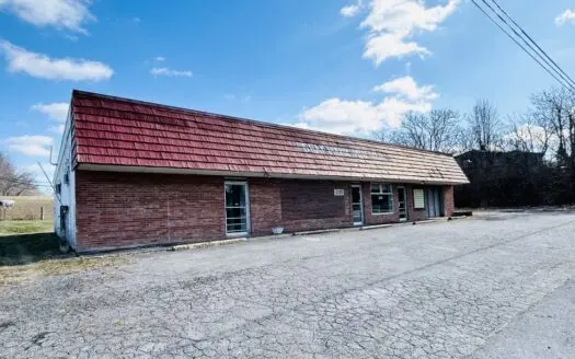 Versatile 4000 SF Commercial Multi-use Space in Grey Hawk, KY