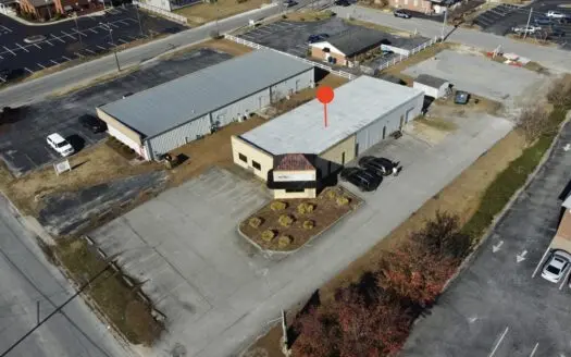 Commercial Lease with Salon Build-Out & Flex Space