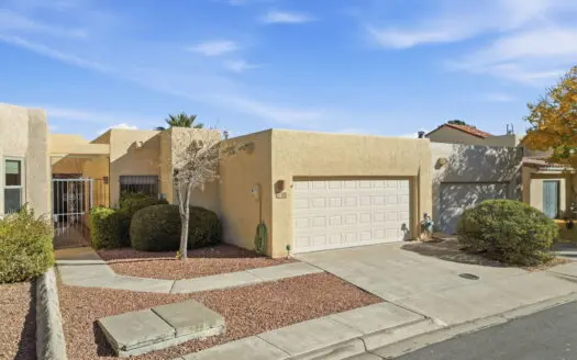 Condominium for Sale Next to Golf Course in Las Cruces, NM