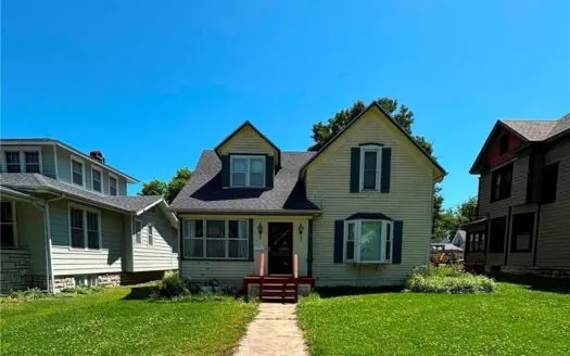 Charming Spacious Home For Sale In Chanute, KS