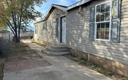 Fixer Upper with Potential! In town Cortez