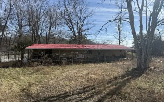 Mobile Home With Addition On .9+/- Acre Lot – Yosemite, Ky.