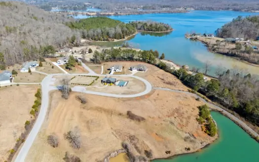 Land for Sale in a Gated Community of Kingston, TN