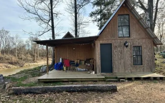 Cabin Fronts the Pearl River Lawrence County Mississippi