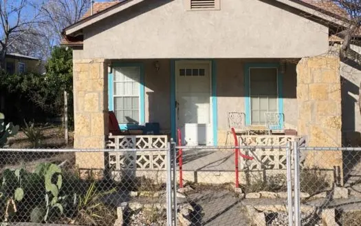 3BR Home w/Bonus Room, Barn & Large Corner Lot – Move in Ready