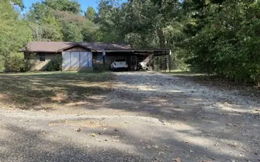 Conveniently located minutes from the public boat ramp