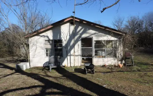 Country Fixer-Upper on 1 Level Acre – Endless Potential!