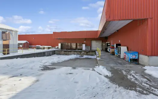 Grocery Store and Neighborhood Center For Sale