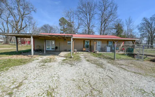Home with Shop For Sale Lamar MIssouri