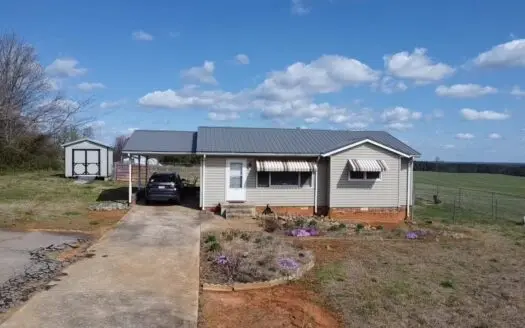 Country Corner Living – Move-In Ready Charm!