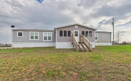Mobile Home with Garage on 7 Country Acres For Sale Omaha