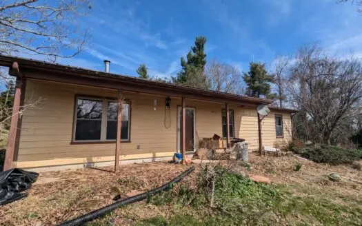 Vinyl Ranch Home for Sale in Copper Hill VA