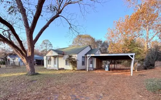 Move In Ready Cutie in Winnsboro Franklin County Texas