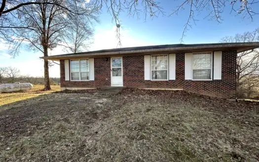 Country Home or Rental Near Linn Missouri