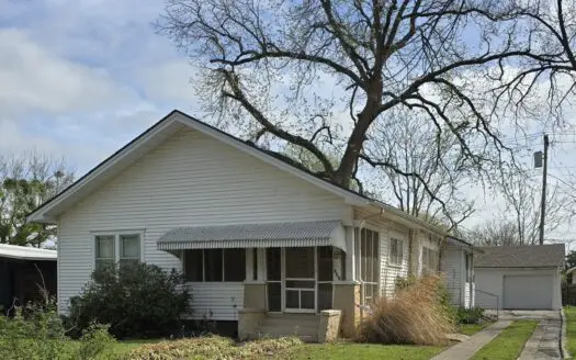 Residential Real Estate Auction in Miami, Oklahoma