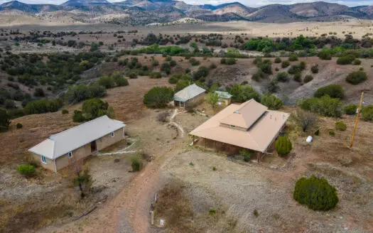 Multi-Home Property for Sale w/ Mountain Views in San Lorenzo, NM