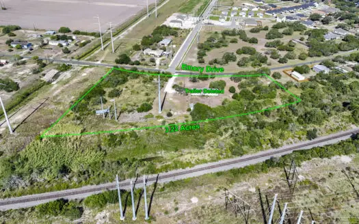 3.22 Acres in Calallen Near Five Points – Rare Opportunity