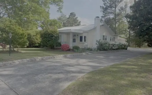 Home in Town in Washington, NC – Near Jack’s Creek